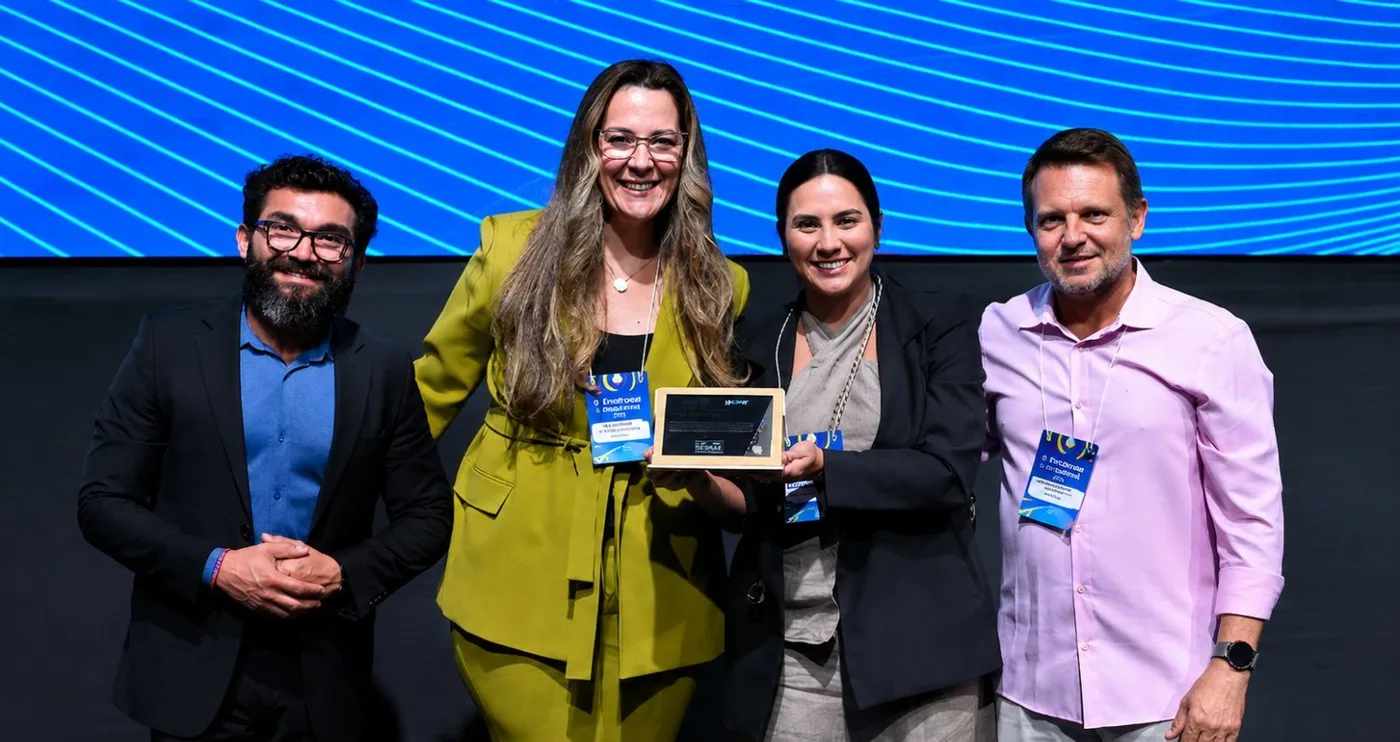 Equipe da Ecourbis em premiação do setor